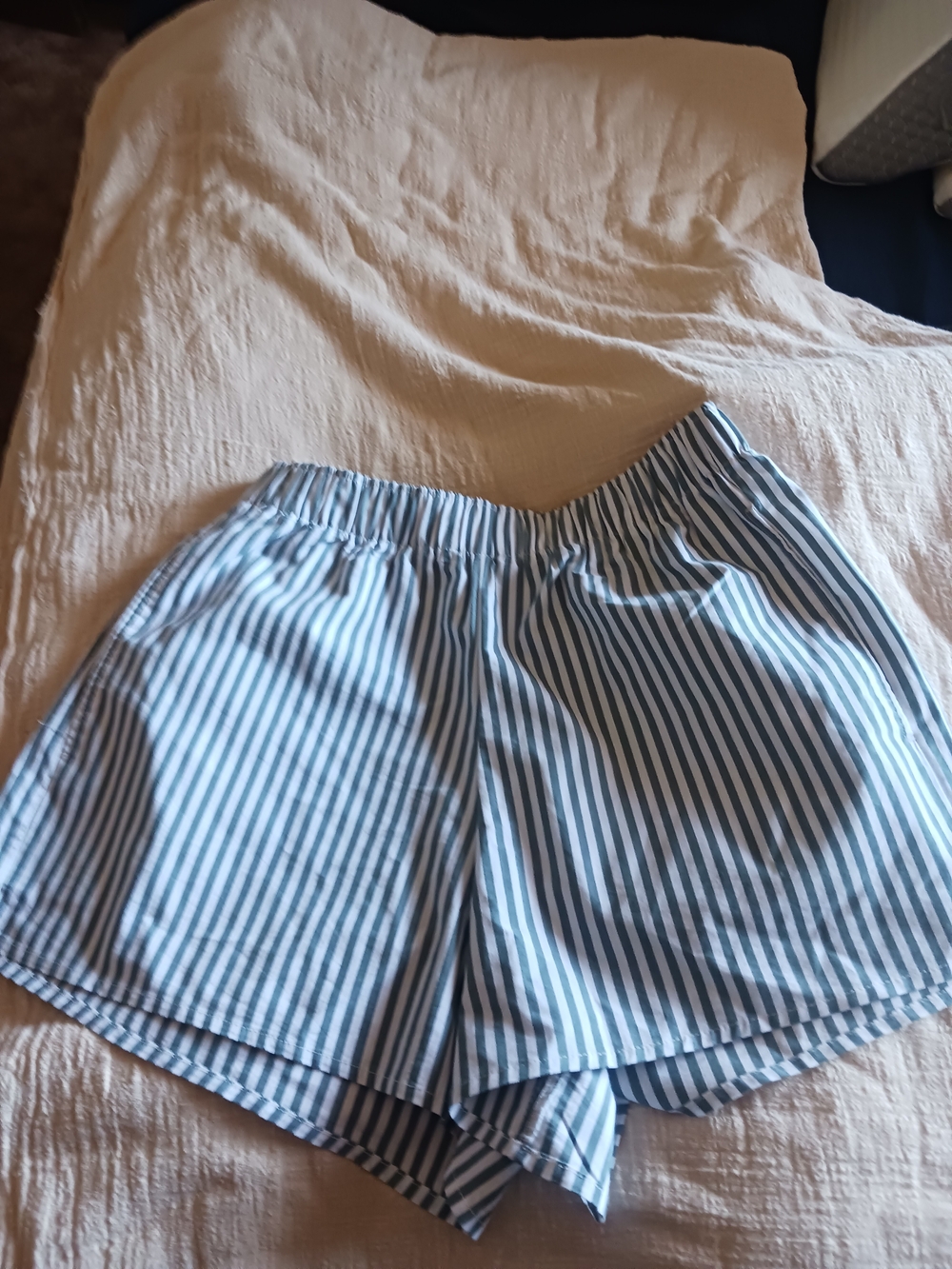 Hollister Blue and White Striped High Waist Women’s Shorts Xs